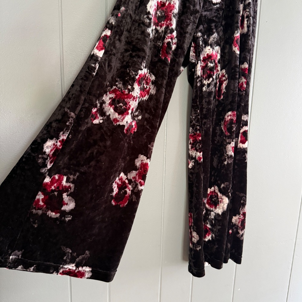 Indigo Rein Womens Velvet Floral Wide Leg Pants M Dark Romantic WhimsyGoth